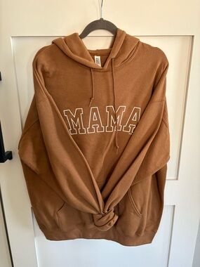 MAMA Graphic Pullover Hoodie | Duck Brown